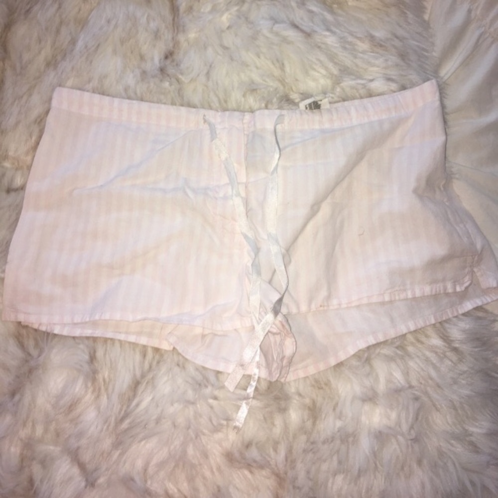 White H&M pj shorts